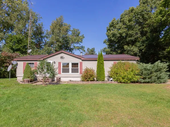 1090 Kelley Rd, Montgomery, MI 49255