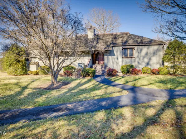 81 Crown Cir #81, Kingsport, TN 37660