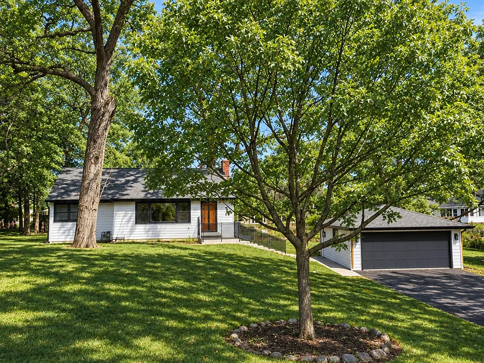 21334 W Pepper Dr