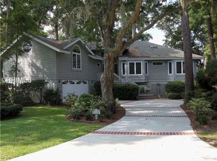 31 Queens Way, Hilton Head Island, SC 29928