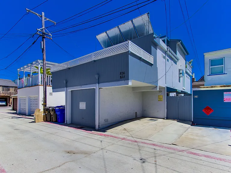 826 Brighton Ct — Photo 16