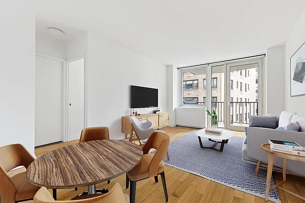 Sold by Compass | media 1