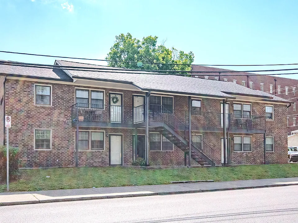 201 29th Ave N #1