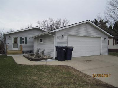 102 Falling Creek Cir, Janesville, WI, 53548