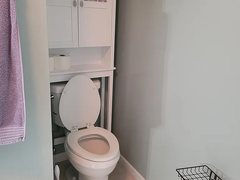 335 Thompson Dr — Photo 8