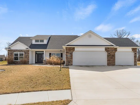 3020 E Butler Ct, Columbia City, IN 46725