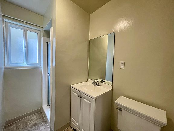 5th image of 1227 N Harper Ave APT 21