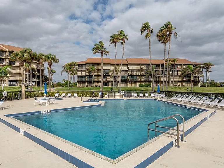 101 S Seas Dr #502 — Photo 42