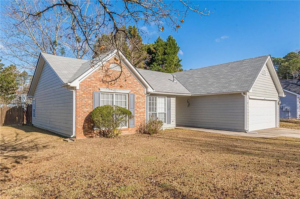 3 bed, 2.0 bath, 1406 sqft, $3,750 — Photo 2