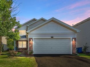 21533 Cormorant St, Crest Hill, IL 60403