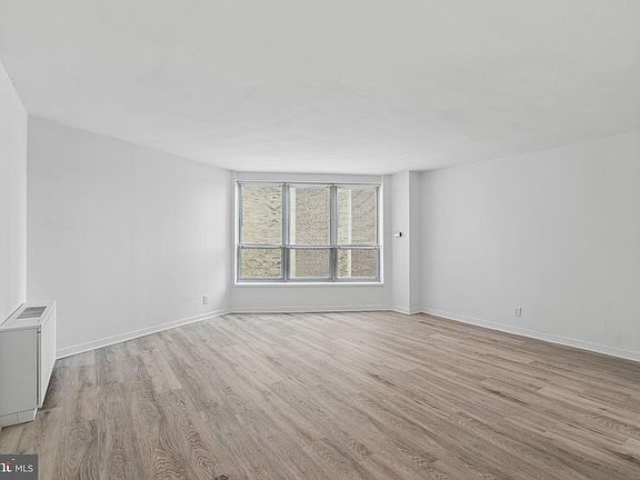 2nd image of 224 W Rittenhouse Sq #30-2602