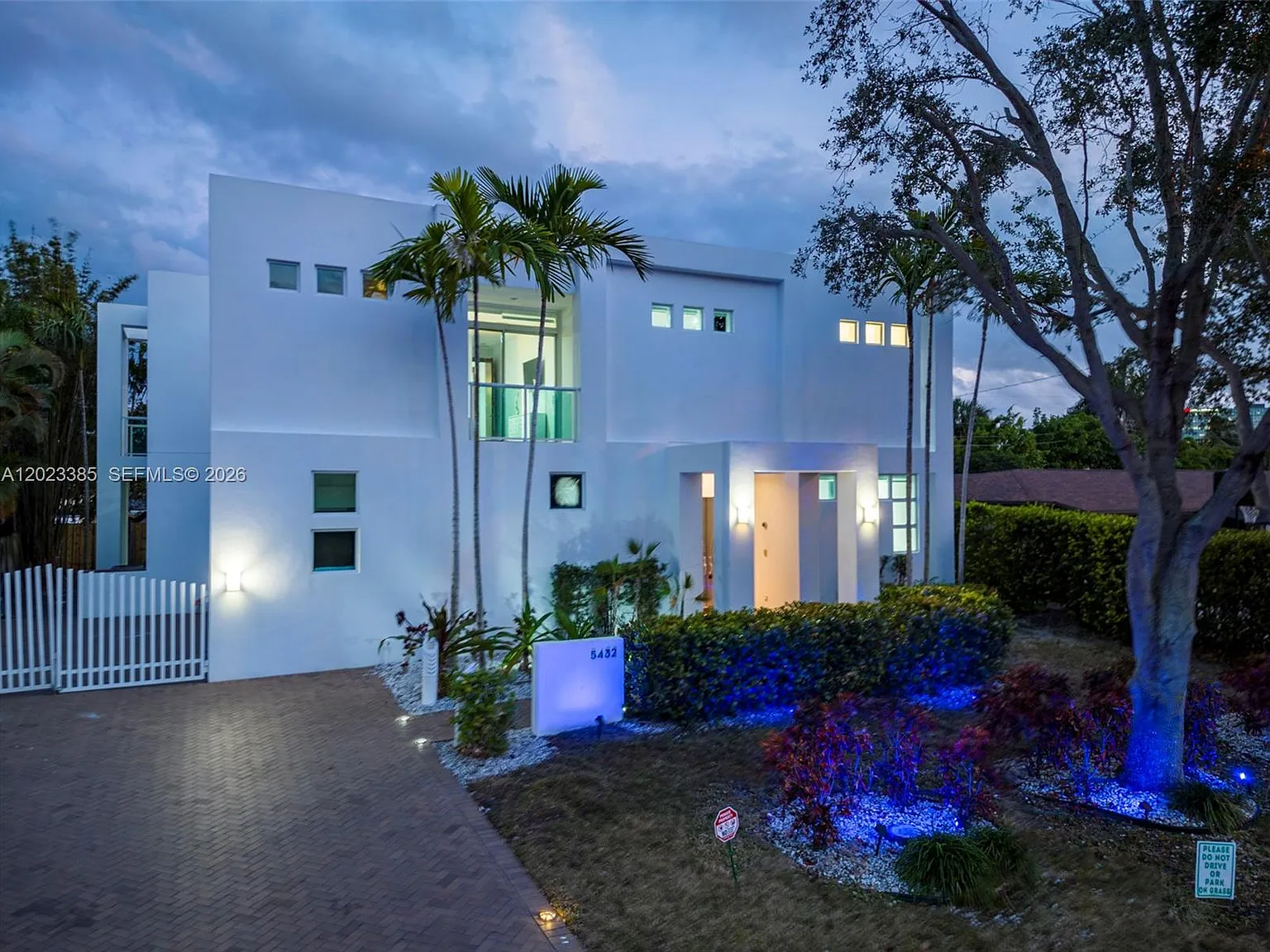 Coral Ridge Add — Photo 1