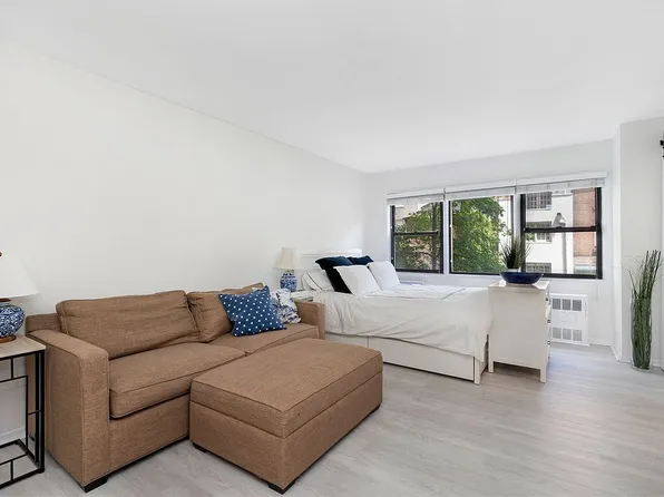 205 E 77th St APT 3H, New York, NY 10075