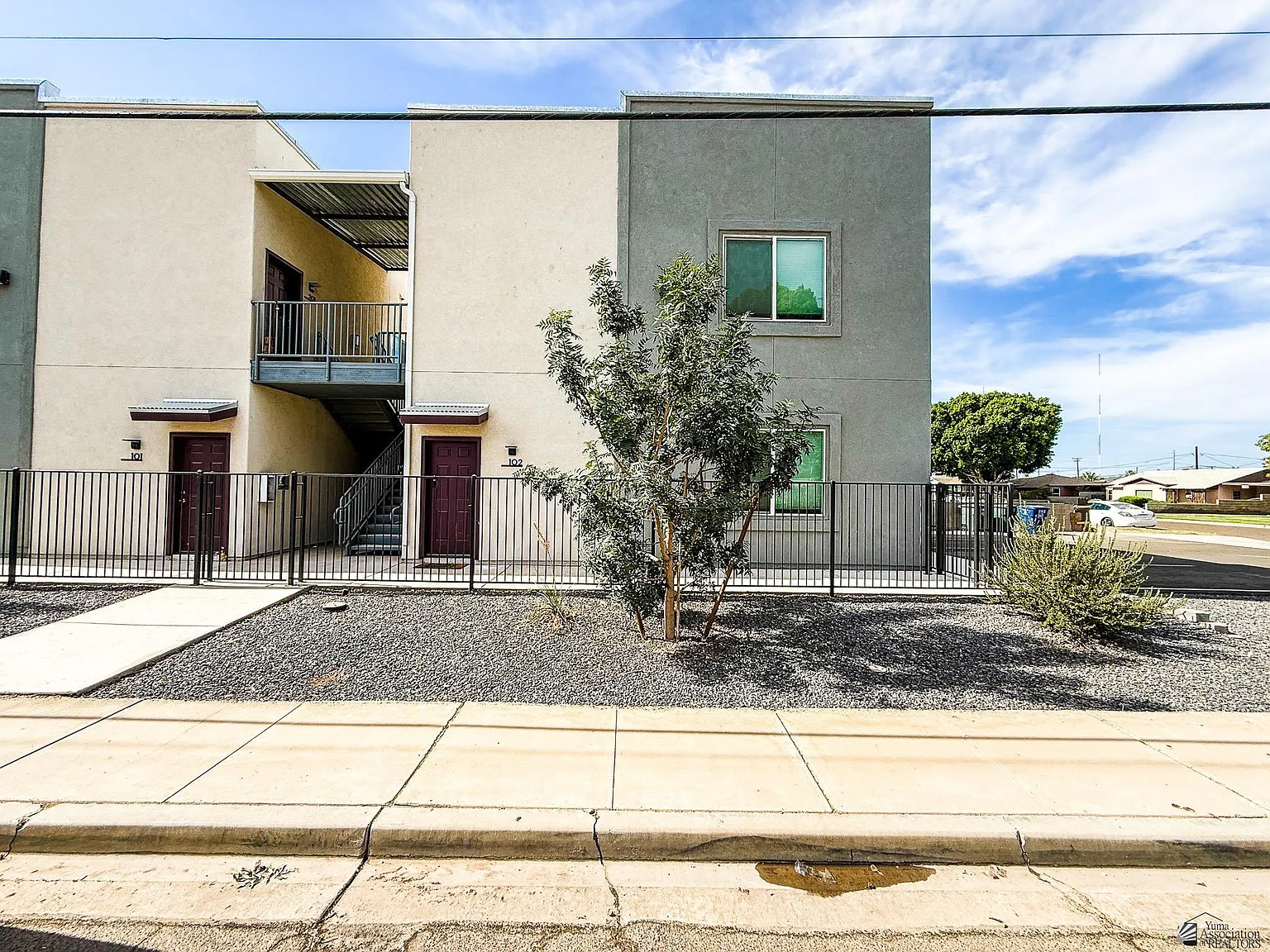 3 bed, 2.0 bath, 1025 sqft, $1,495 — Photo 2