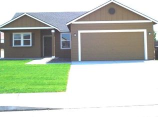 2472 Hickory Dr, West Richland, WA