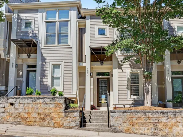 1007 Park West Dr, Charlotte, NC 28209