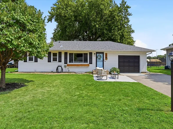 185 Garden View Dr, Apple Valley, MN 55124