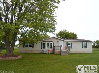 21361 Meceola Rd, Paris, MI 49338