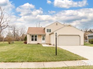 4 Greendale Crv, Washington, IL 61571