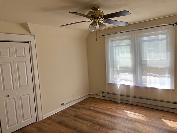 Bed Room 1 - large Bedroom with large closet