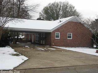 15 Meadow Ln, Searcy, AR 72143