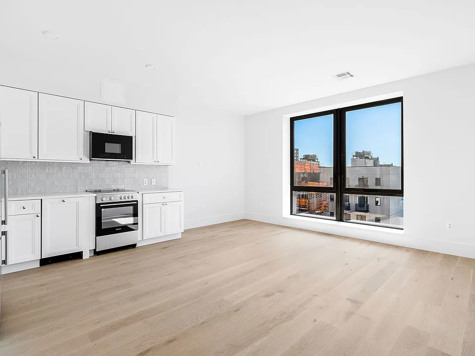 865 Rogers Ave #402