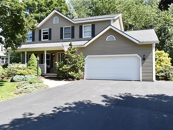 3rd image of 7850 Restmoor Dr