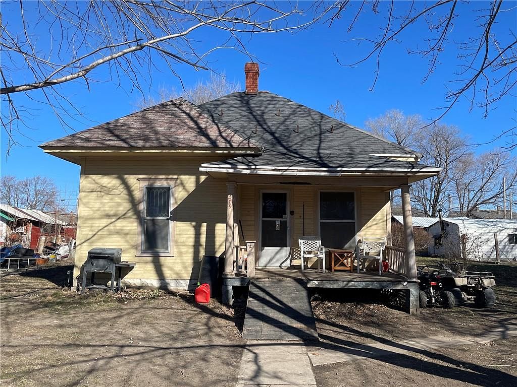 309 W Oak St, Skidmore, MO 64487 MLS 2474204 Zillow