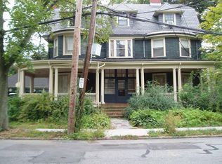 26 Abbottsford Rd #2, Brookline, MA 02446