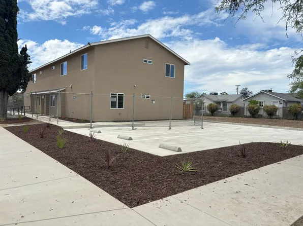 106 W 12th St, Merced, CA