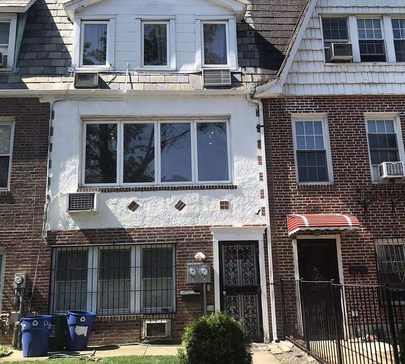 1st image of 6846 Clyde St #2