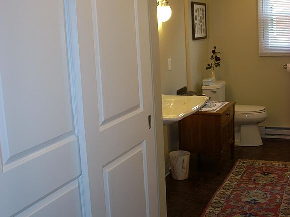 5th image of 1302 Fairlawn Ave