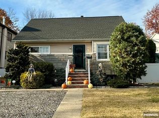 303 Shaler Blvd, Ridgefield, NJ 07657