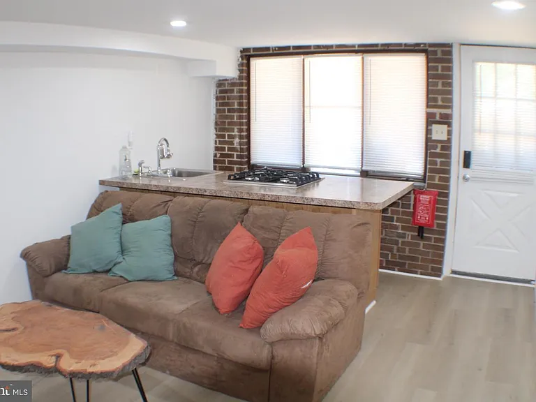 585 Monastery Ave #1 — Photo 17