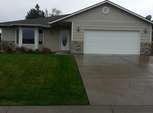 40 Lyle Loop, Selah, WA 98942