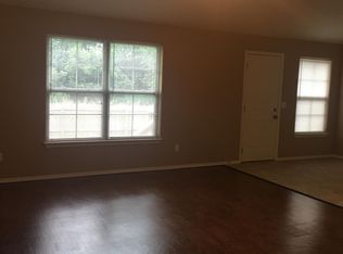 3210 SW Amberwood Ave, Bentonville, AR 72713