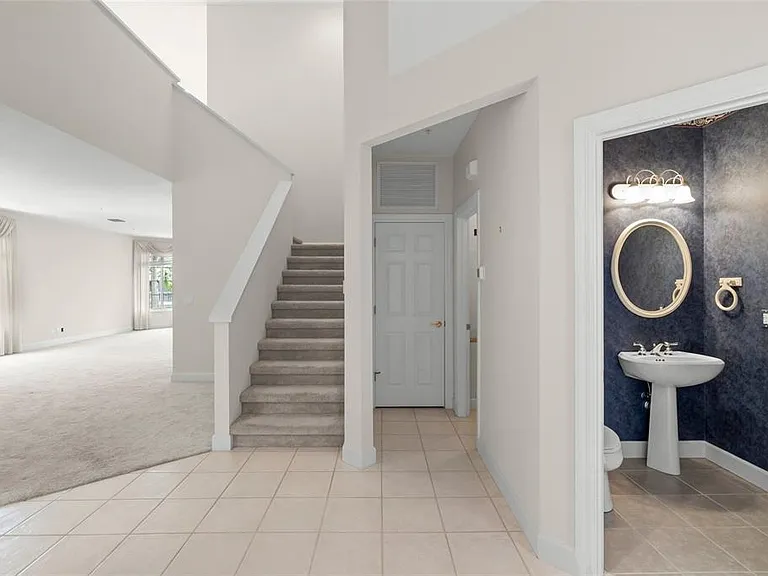 3954 Hamilton Club Cir #14 — Photo 6