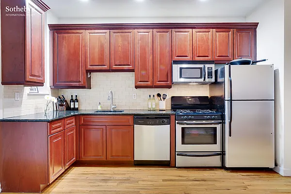 Rented by Sotheby's International Realty | media 4