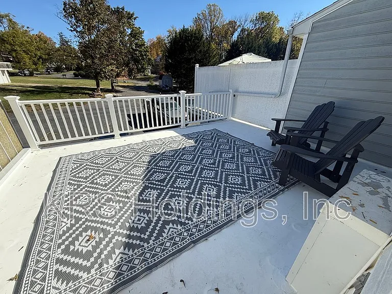 129 Cindie Ln — Photo 8