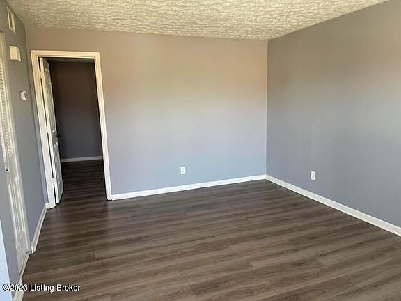 3rd image of 266 Elmwood Dr