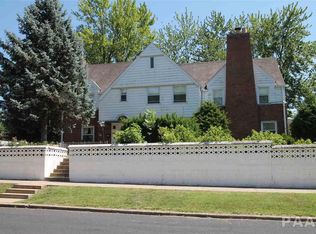 Glueck Rd, Tremont, IL 61568