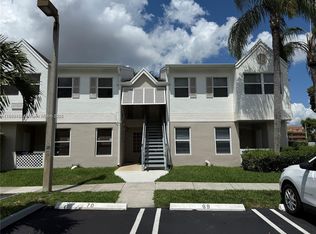17500 NW 67th Pl #M-4, Hialeah, FL 33015