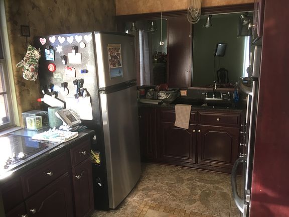 4th image of 6007 Hillside Avenue East Dr