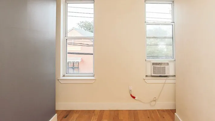 Rented by Nooklyn NYC LLC | media 16