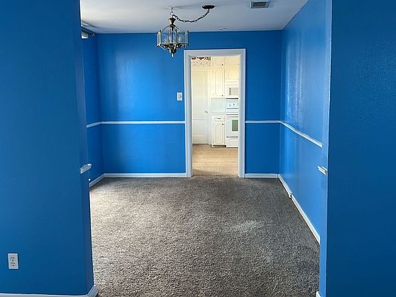 4th image of 902 Eagle Dr