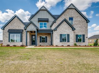 305 Hillston Dr, Wetumpka, AL 36093
