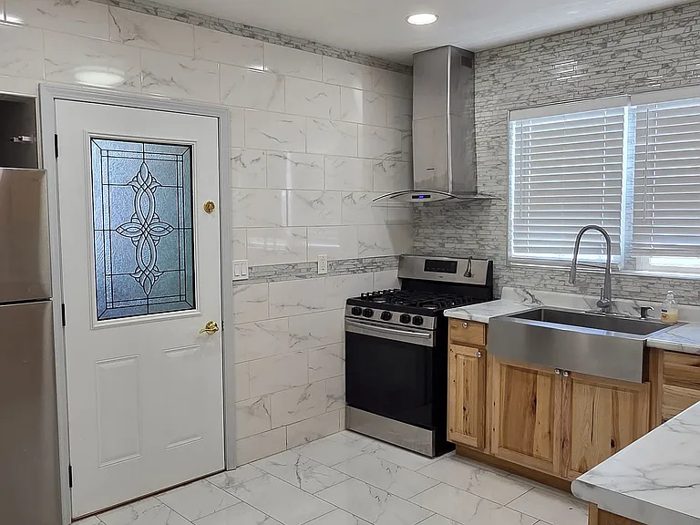 3327 S Austin Blvd #1 — Photo 7