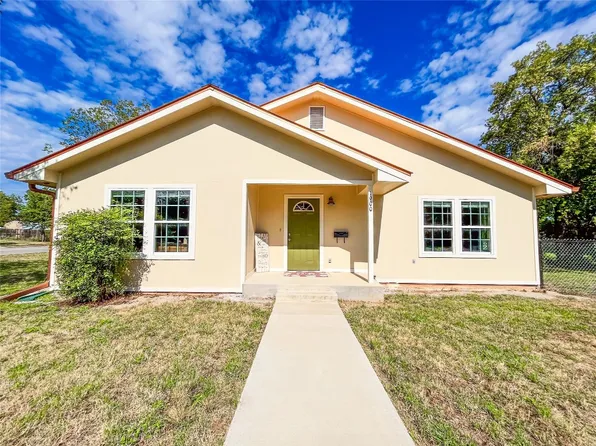 1900 10th St, Brownwood, TX 76801