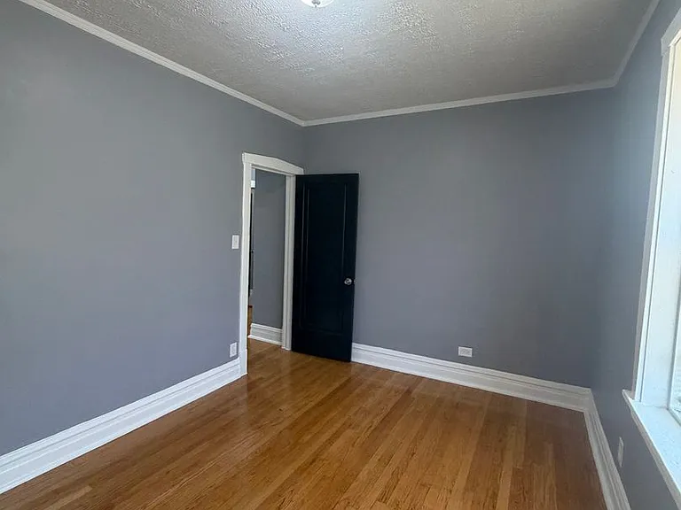 7001 S Aberdeen St — Photo 17