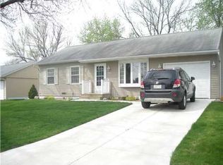 3422 Dunham Dr SW, Cedar Rapids, IA 52404